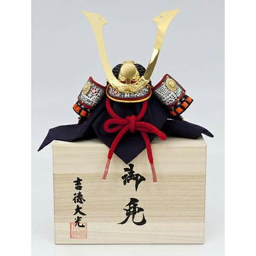特製小型兜(桐箱入り)「長鍬形」11号 モダン かわいい 人気 おしゃれ