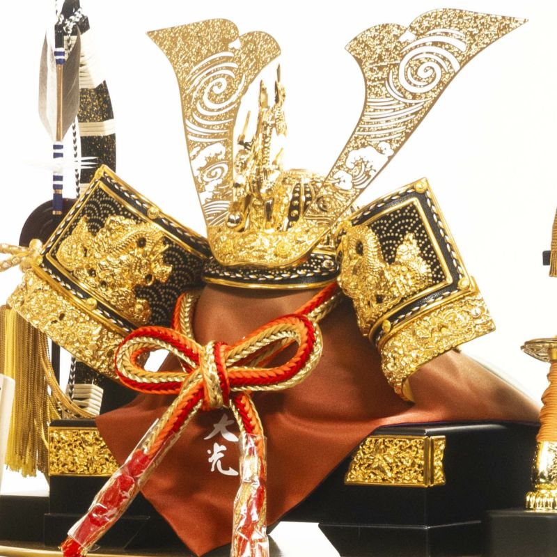 【五月人形】兜13号ケース入り飾り「飛龍」家紋付 コンパクト モダン かわいい 人気 おしゃれ
