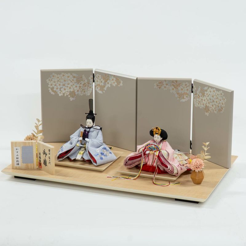 雛人形 親王飾りほぼ新品！吉兆雛 柴田家千代 花飾り 提灯付き 雛人形 親王飾りほぼ新品！吉兆雛 柴田家千代 花飾り 提灯付き 雛人形